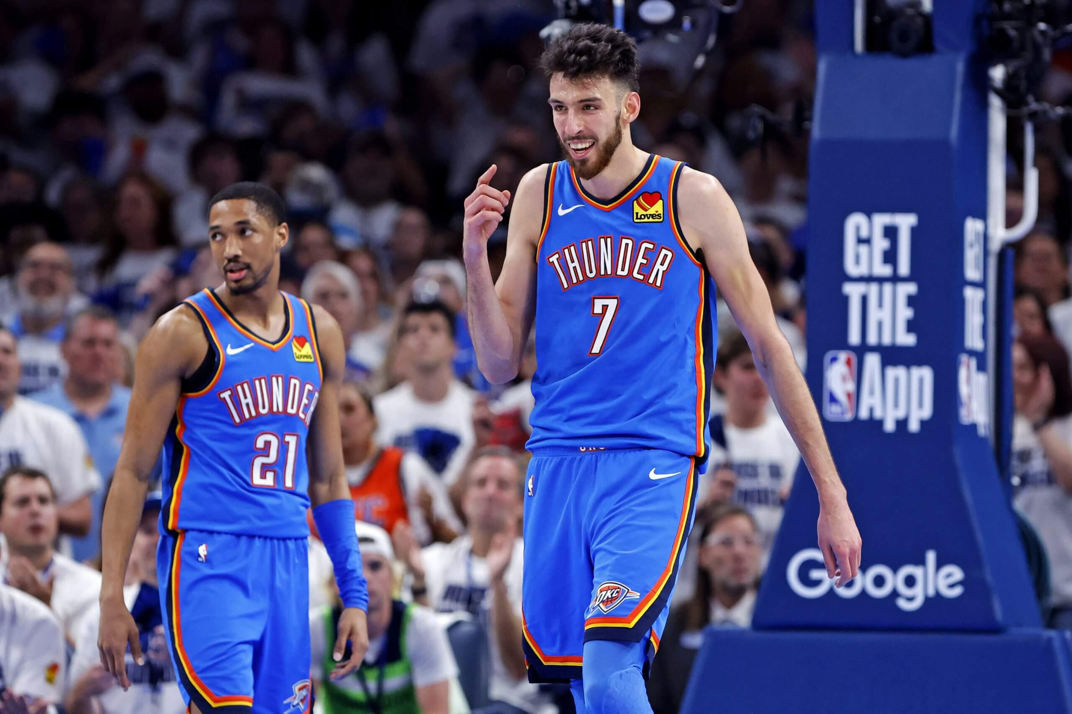 爱游戏APP-NBA总决赛倒计时；俄克拉荷马雷霆关键时刻豪取连胜；细节引发关注；话题不断；赛程密集仍需轮换的简单介绍